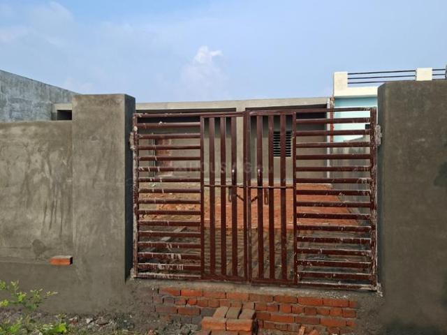 2 BHK Independent House in Sigma 2 for resale Greater Noida. The reference number is 20893311