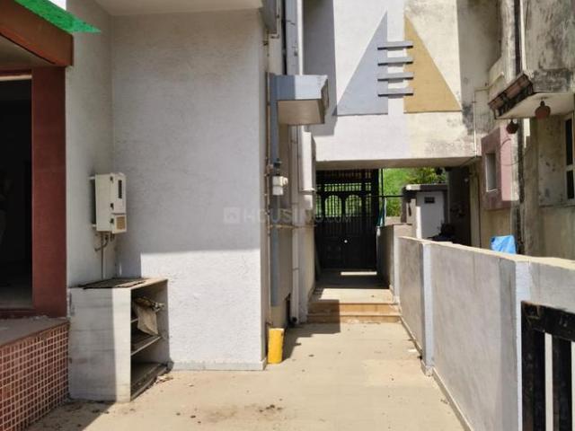 2 BHK Independent House in Sola for rent Ahmedabad. The reference number is 20360643