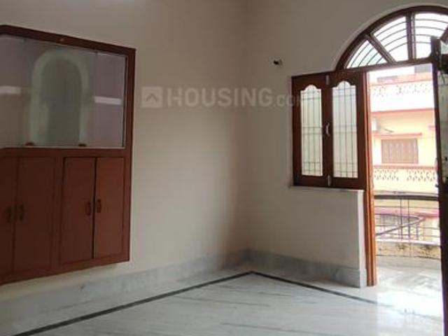 2 BHK Independent House in Sunderpur for rent Varanasi. The reference number is 21305186