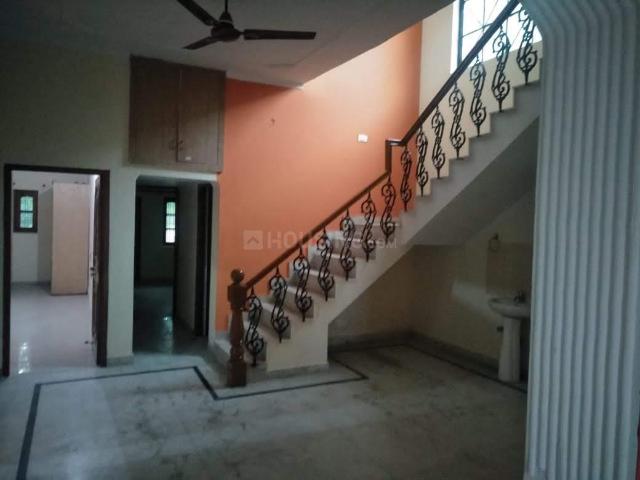2 BHK Independent House in Subhash Nagar for rent Dehradun. The reference number is 21109193