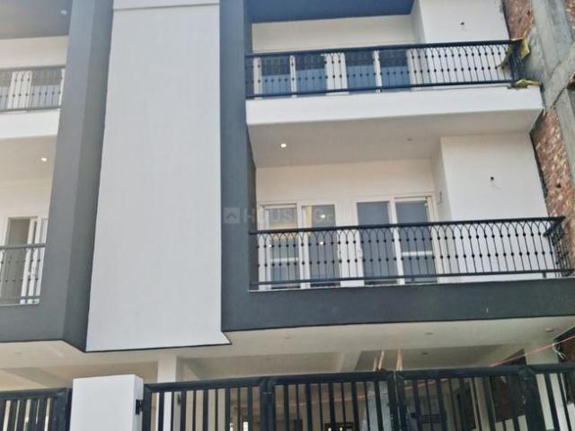 2 BHK Penthouse in Danda Lakhond for resale Dehradun. The reference number is 19687362