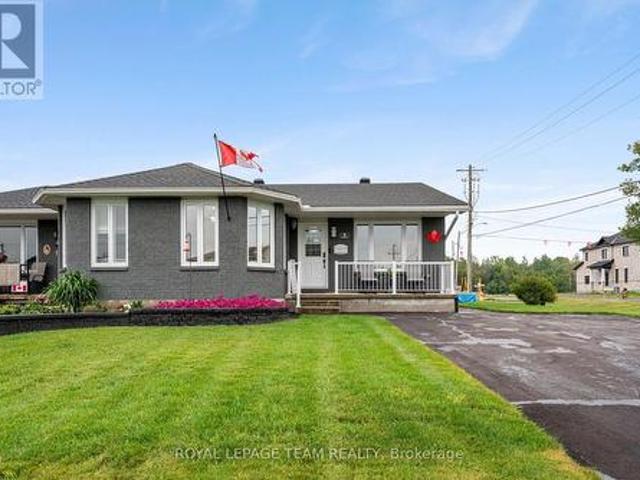 2 Billings Avenue W, South Dundas, ON, K0E 1K0 house for sale | Listing ID X13632 | Royal LePage