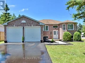 2 Birchmount Circle, Wasaga Beach, ON, L9Z 1H8 house for sale | Listing ID S13487 | Royal LePage