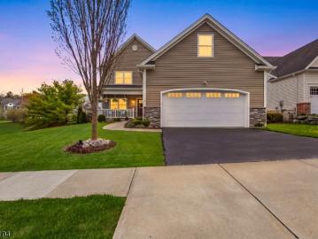 2 Bluffs Ct, Hamburg, NJ 07419 | MLS #4020