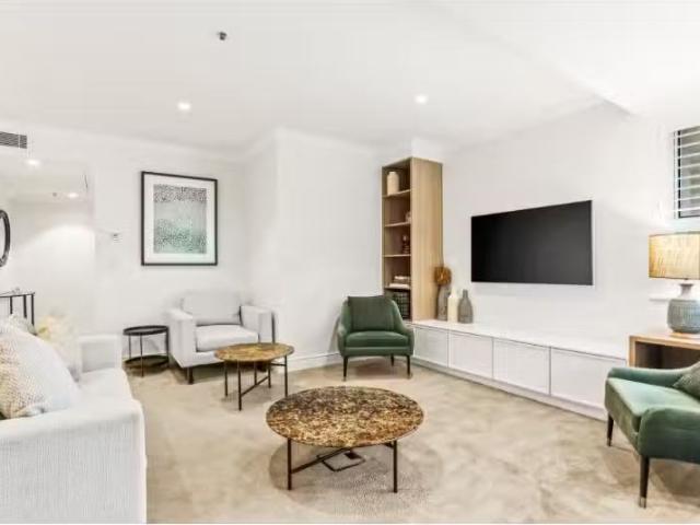 2 Bond Street, SYDNEY Apartment for rent Listed by Hasan Sasm.