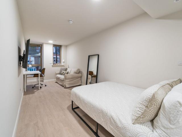2 Bournbrook Road ALL BILLS INCLUDED