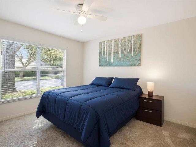 2 BR in Melbourne