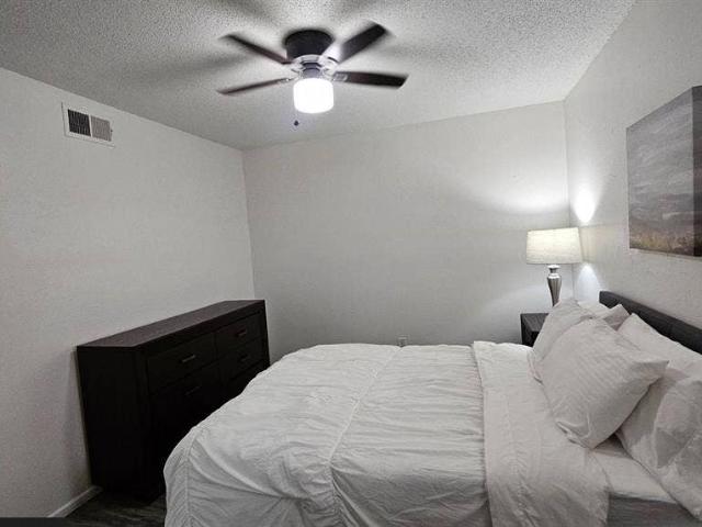 2 BR in Arlington