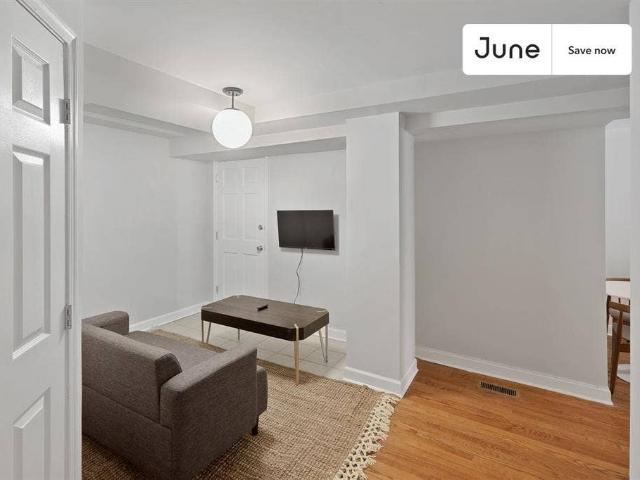 2 BR in Washington DC