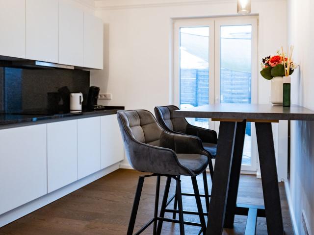 2 BR | Loft | jacuzzi | terrace | Wifi | kitchen, Wiesbaden Amsterdam Apartments for Rent