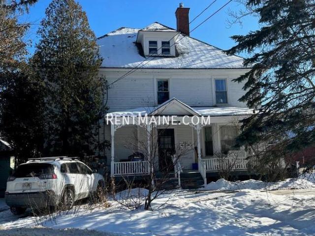 2 BR, 1 BA Apartment 100 Main Street, Orono, ME 04473