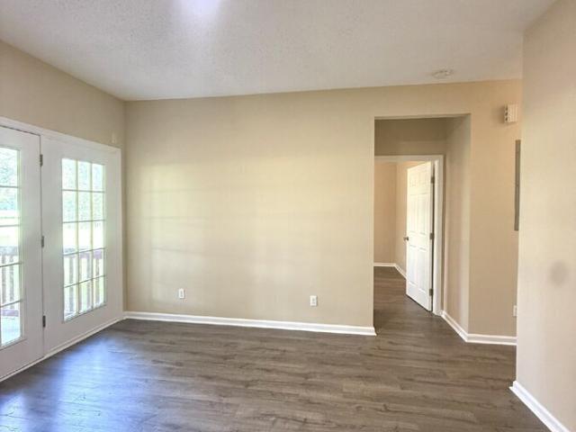 2 BR, 1.5 BA Apartment 1050 Harry Hagan Road, Pembroke, GA 31321