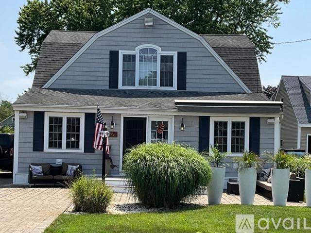 2 BR, 1.5 BA Apartment 106 Old Sea Ln, Old Saybrook, CT 06475