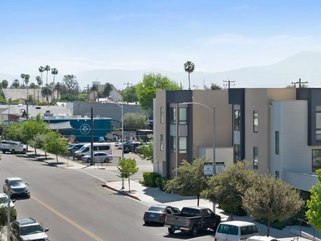 2 BR, 1.5 BA Apartment 1001 18th Street Unit 26, Bakersfield, CA 93301