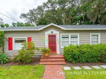2 BR, 1.5 BA Apartment 1010 Virginia Dr, Sarasota, FL 34234