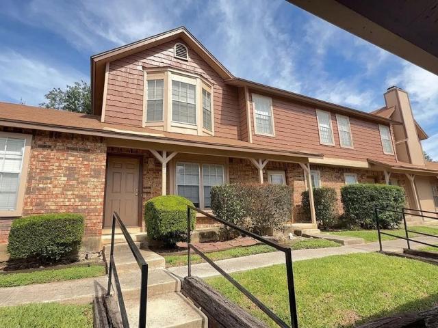 2 BR, 1.5 BA Apartment 10254 Dover Ridge, San Antonio, TX 78250