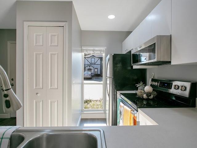 2 BR, 1.5 BA Apartment 103 Sue Lane Unit 103 Aaron, Lady Lake, FL 32159