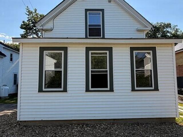 2 BR, 1.5 BA Apartment 10 Green Ct, Keene, NH 03431