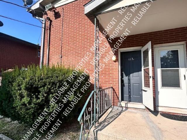 2 BR, 1.5 BA Apartment 117 S. 18th St. Suite 4B Chesterton, IN, Chesterton, IN 46304