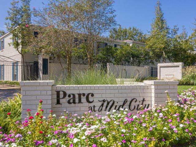 2 BR, 1.5 BA Apartment 1100 South Foster Drive Unit 4, Baton Rouge, LA 70806