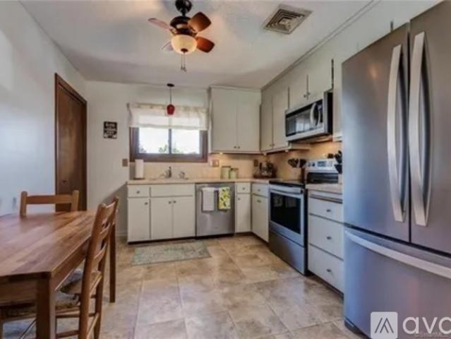 2 BR, 1.5 BA Apartment 1104 Summer Hill Drive, Unit 1104, South Windsor, CT 06074
