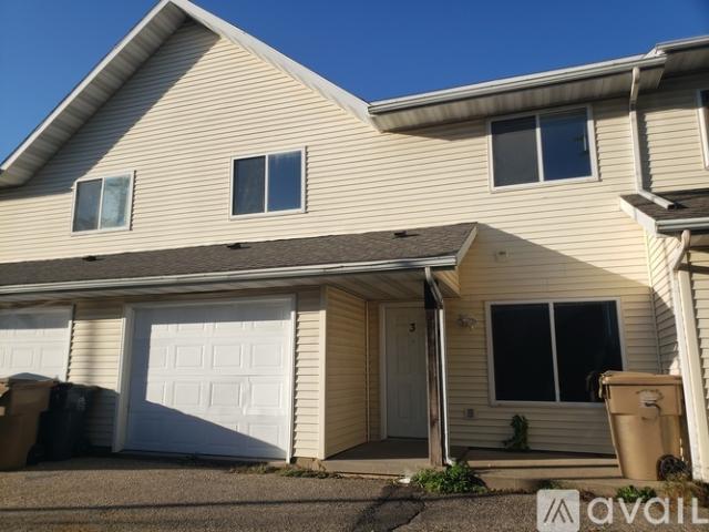 2 BR, 1.5 BA Apartment 1115 Gammon Ln, Unit 3, Madison, WI 53719