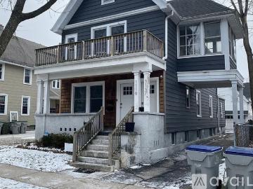 2 BR, 1.5 BA Apartment 1119 East Walworth Street, Milwaukee, WI 53212