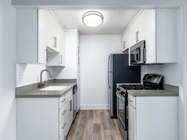 2 BR, 1.5 BA Apartment 11217 East Barnwall Street Unit 259F, Norwalk, CA 90650