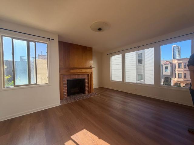 2 BR, 1 BA Apartment 1247 Pacific Avenue, San Francisco, CA 94109
