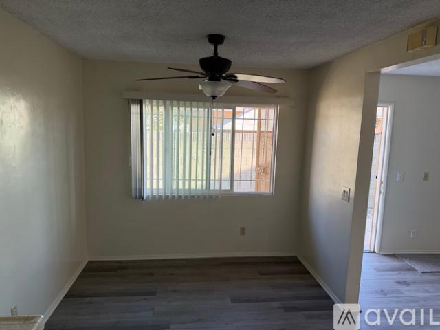2 BR, 1.5 BA Apartment 12520 Oxford Avenue, Unit B, Hawthorne, CA 90250