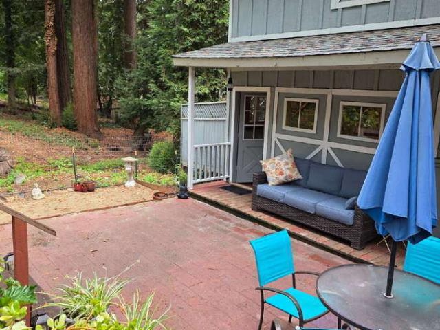 2 BR, 1.5 BA Apartment 12895 Highway 9, Boulder Creek, CA 95006