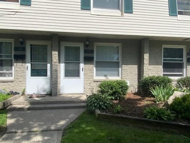 2 BR, 1.5 BA Apartment 135 Floral Avenue, Unit 135 Floral, Mount Clemens, MI 48043