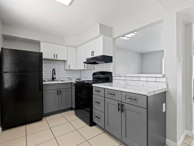 2 BR, 1.5 BA Apartment 1366 North Arlington Avenue Unit 5919, Indianapolis, IN 46219
