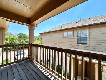 2 BR, 1.5 BA Apartment 1310 W Parmer Lane, Austin, TX 78727