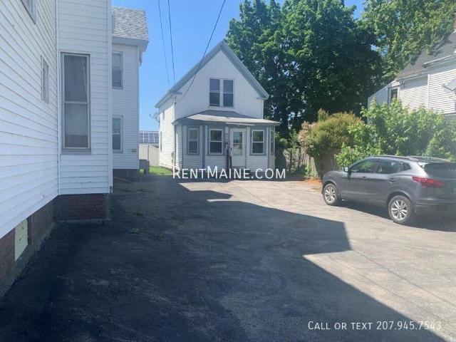 2 BR, 1.5 BA Apartment 131 S Main St Brewer, ME 04412