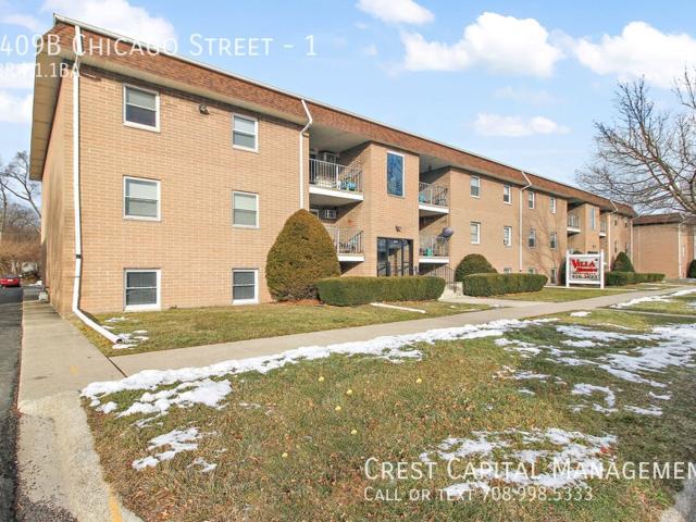 2 BR, 1.5 BA Apartment 1409B E Chicago St, Valparaiso, IN 46383