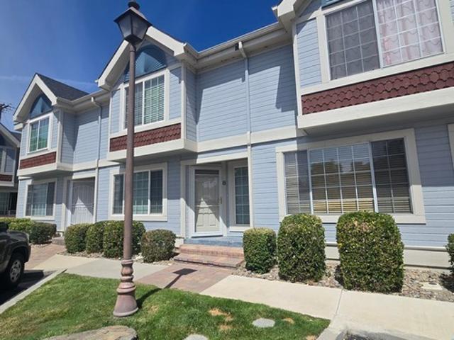 2 BR, 1.5 BA Apartment 1420 Douglas Ave, Unit 8, Gardnerville, NV 89410