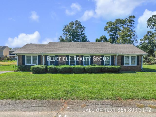 2 BR, 1.5 BA Apartment 143 Sherman Dr, Boiling Springs, SC 29316