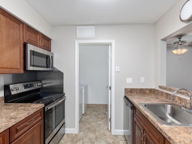 2 BR, 1.5 BA Apartment 1513 Hidden Creek Circle NE Unit 1501 E, Grand Rapids, MI 49505