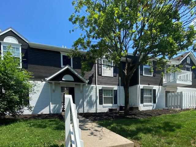 2 BR, 1.5 BA Apartment 1616 Center Street Unit 205, Lafayette, IN 47905