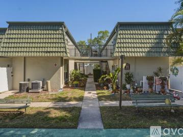 2 BR, 1.5 BA Apartment 1799 North Highland Avenue, Unit H114, Clearwater, FL 33755