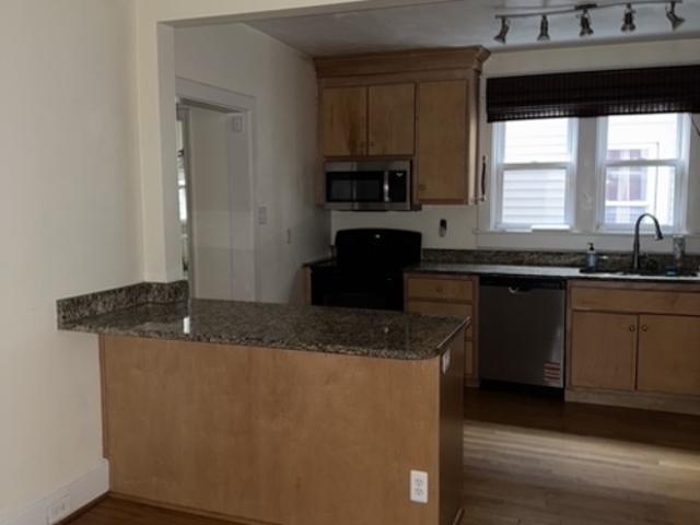 2 BR, 1.5 BA Apartment 172 Peninsula Avenue, Portsmouth, VA 23704