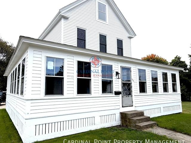 2 BR, 1.5 BA Apartment 185 Jones Ave, Portsmouth, NH 03801