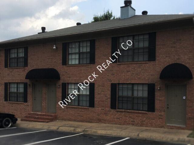2 BR, 1.5 BA Apartment 1811 Reservoir Road, Little Rock, AR 72227