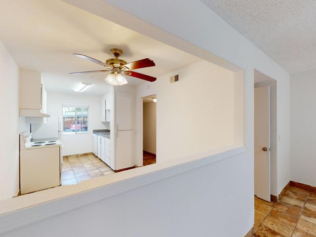 2 BR, 1.5 BA Apartment 18235 Happy Lane, Sonoma, CA 95476