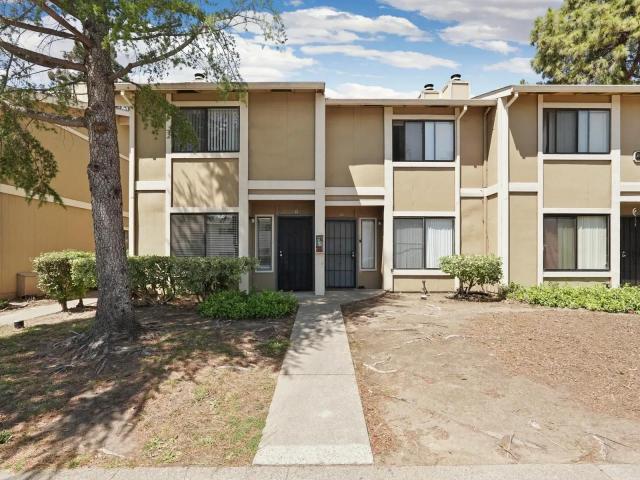 2 BR, 1.5 BA Apartment 1995 Grande Circle Unit P04, Fairfield, CA 94533