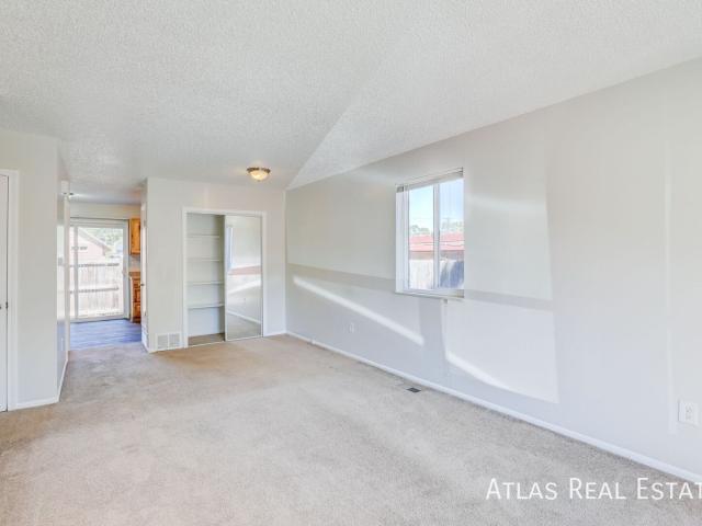 2 BR, 1.5 BA Apartment 1931 Vance Street, Lakewood, CO 80214