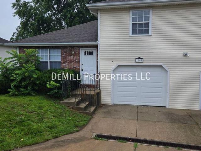 2 BR, 1.5 BA Apartment 2003 South 18th Avenue, Ozark, MO 65721