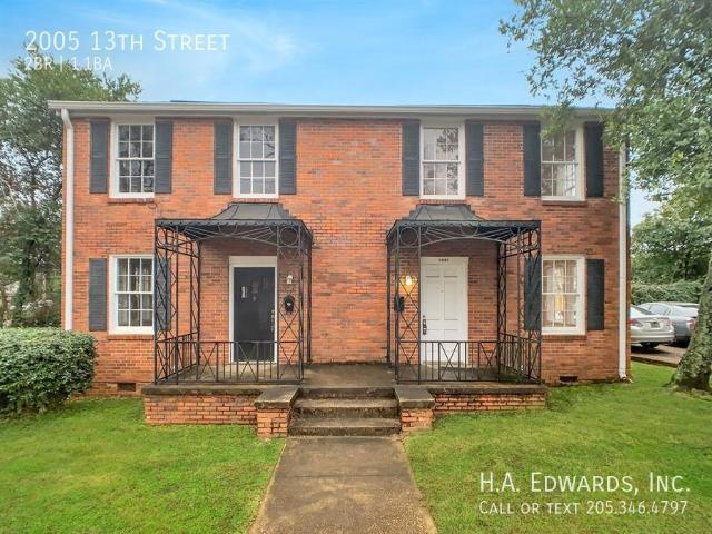 2 BR, 1.5 BA Apartment 2005 13th Street, Tuscaloosa, AL 35401
