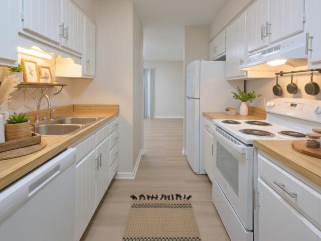 2 BR, 1.5 BA Apartment 2006 Trail Two Unit 7A Unit 828 G G4, Burlington, NC 27215